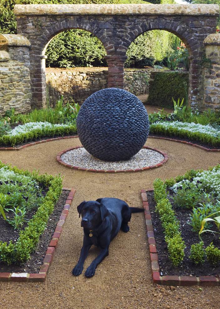 Design ideas for a contemporary courtyard formal garden in Oxfordshire.