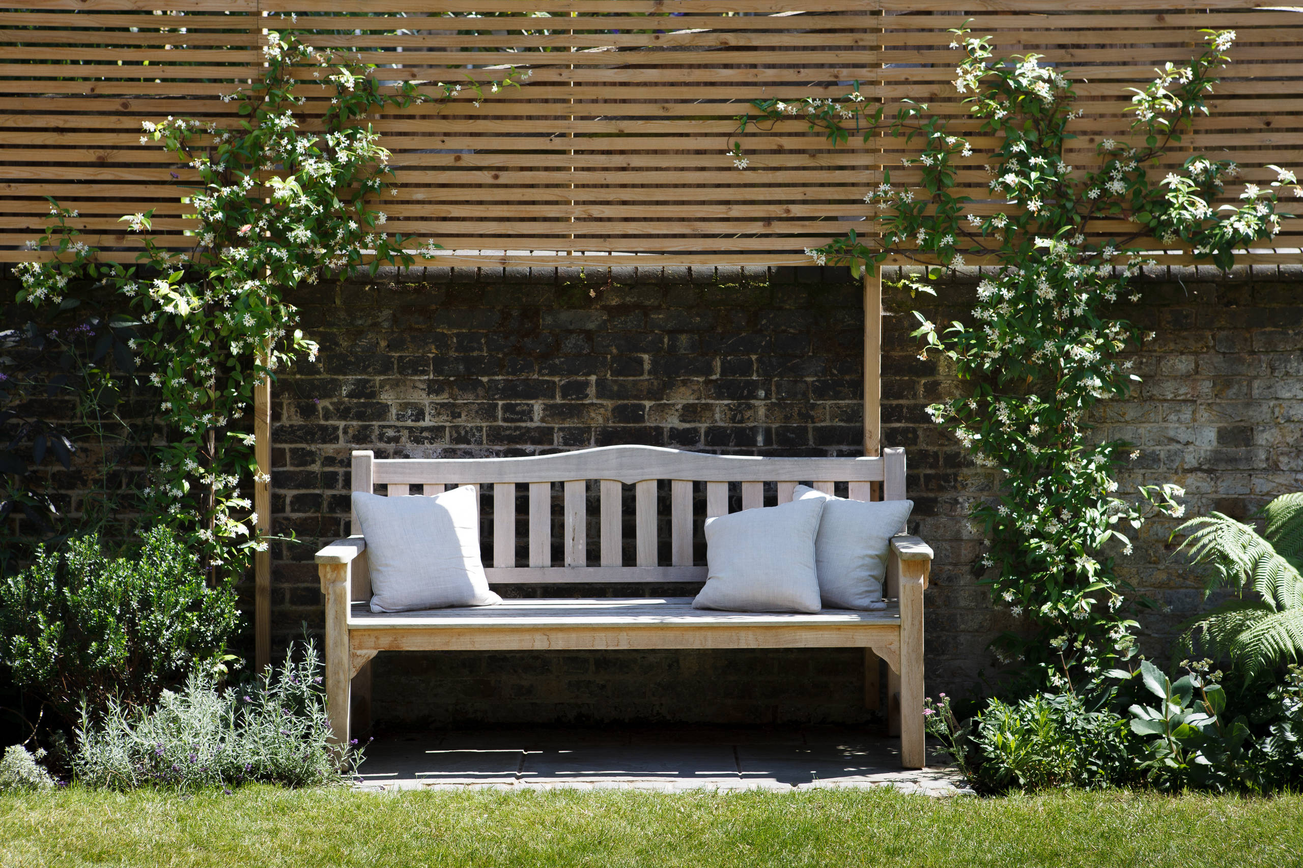 Houzz 2024 outdoor benches