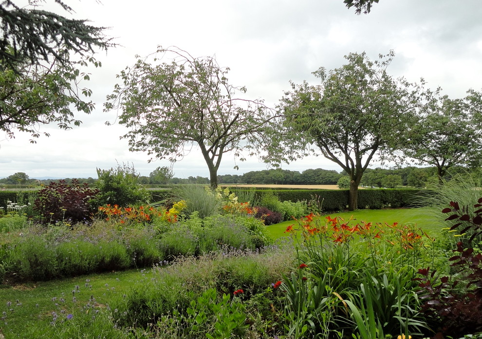 Photo of a traditional landscaping in Cheshire.