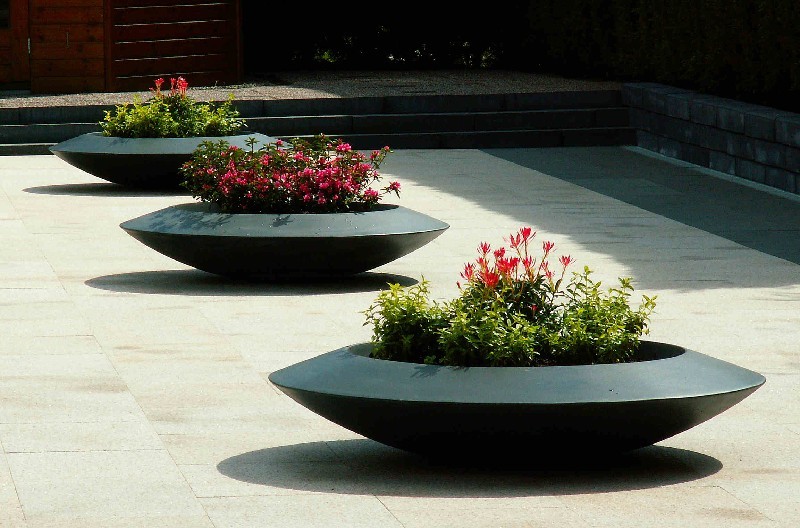 Design ideas for a modern garden in Kent.