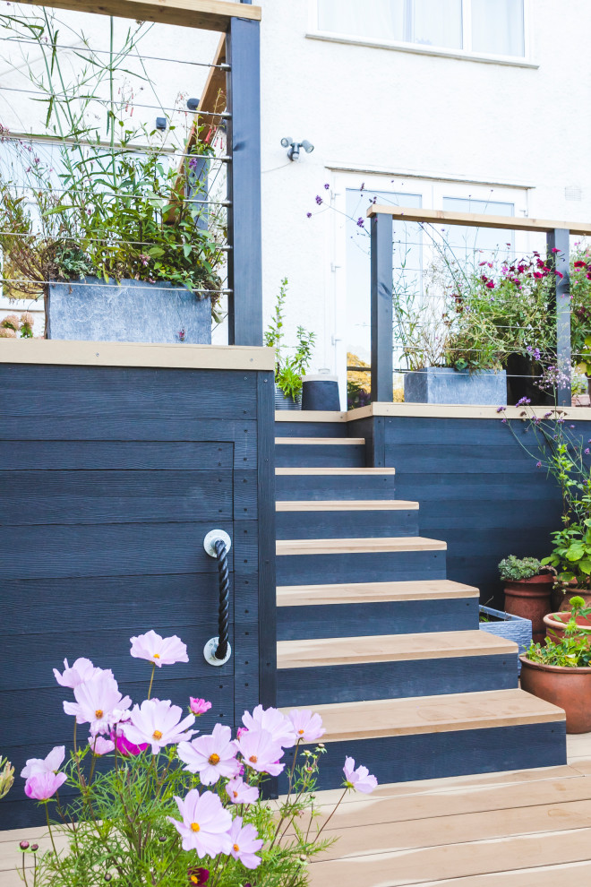 Finchley terraced garden Contemporary Landscape London by