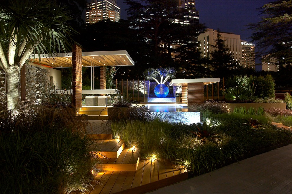 Design ideas for a tropical landscaping in Melbourne.