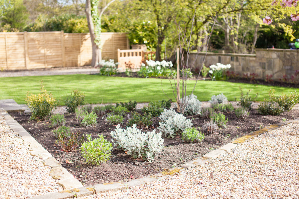 Low Maintenance Large Garden Contemporary Landscape by North — free download