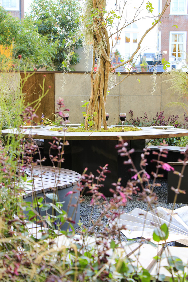 メルボルンにあるトランジショナルスタイルのおしゃれな庭の写真