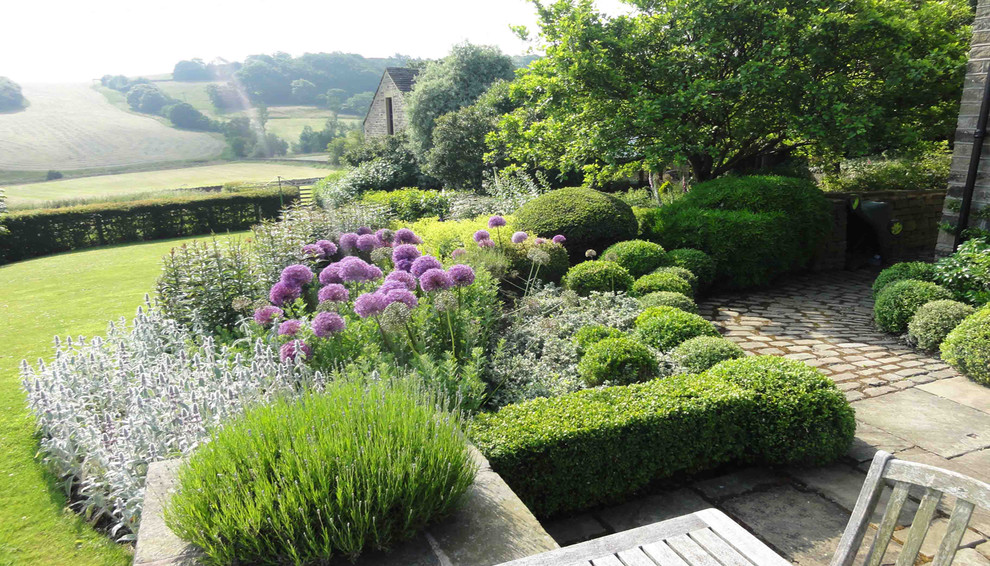 Inspiration for a country garden in Cheshire.