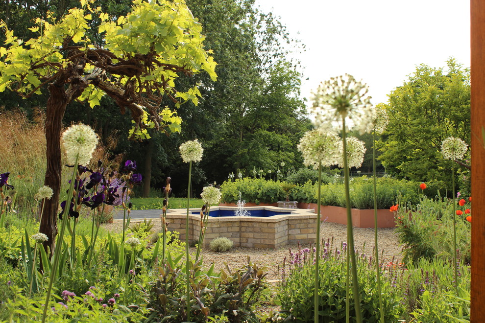 This is an example of a mediterranean garden in London.