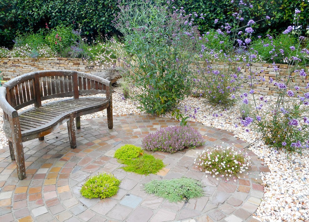 Design ideas for a large classic garden in Hertfordshire.