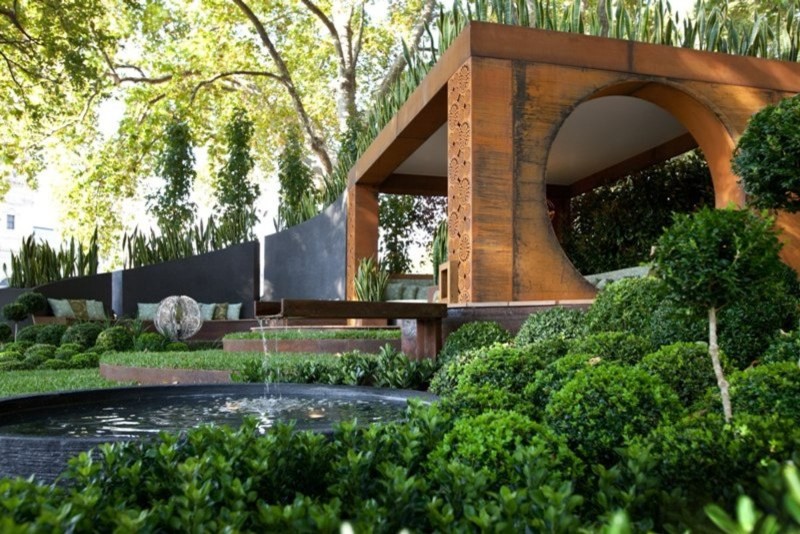 Immagine di un giardino formale eclettico