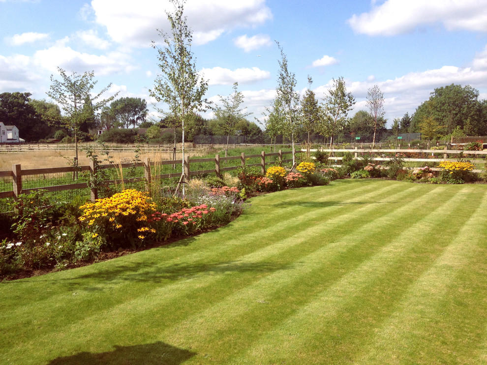This is an example of a rural garden in Berkshire.