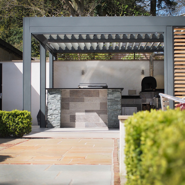 Outdoor Kitchen With Renson Roof, Outdoor Roof Covering