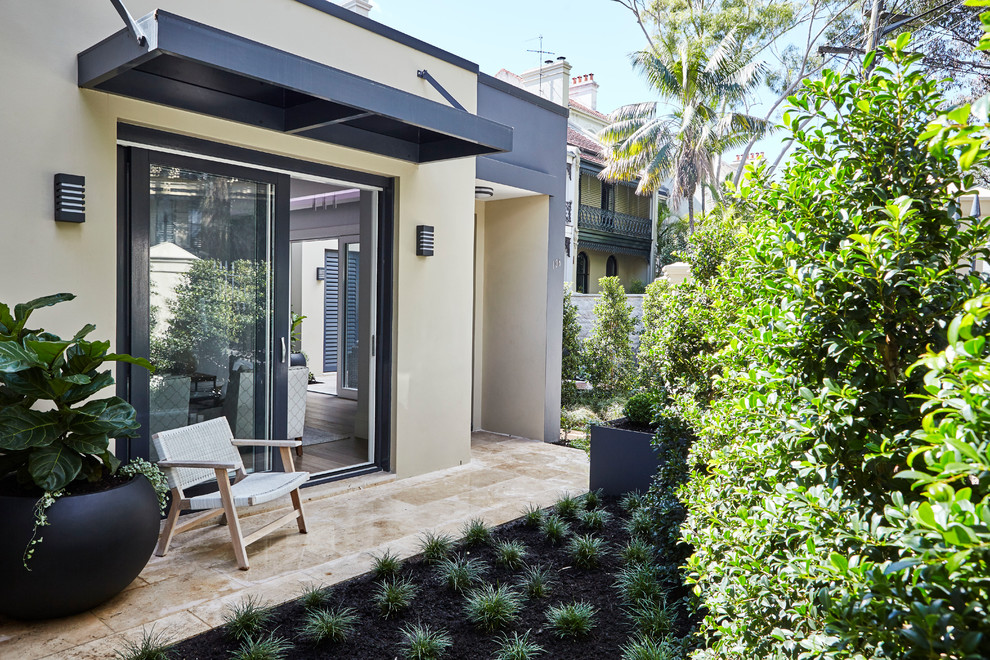 Design ideas for a contemporary landscaping in Sydney.