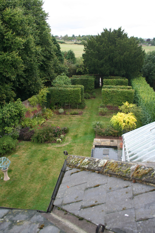 This is an example of a large rural back garden in Other.