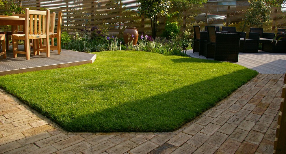 This is an example of a contemporary garden in Sussex.