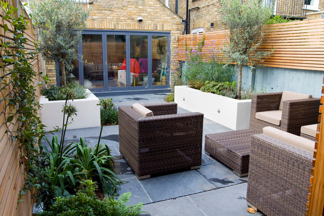 Small Garden Design in Putney - Contemporary - Patio - London - by The ...