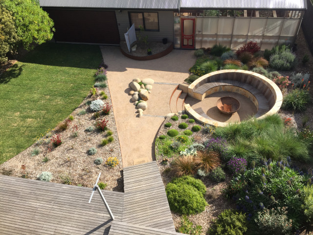 Sunken Fire Pit Outdoor Entertaining Area Kolonialstil Garten Geelong Von Simpatico Interior Design Houzz