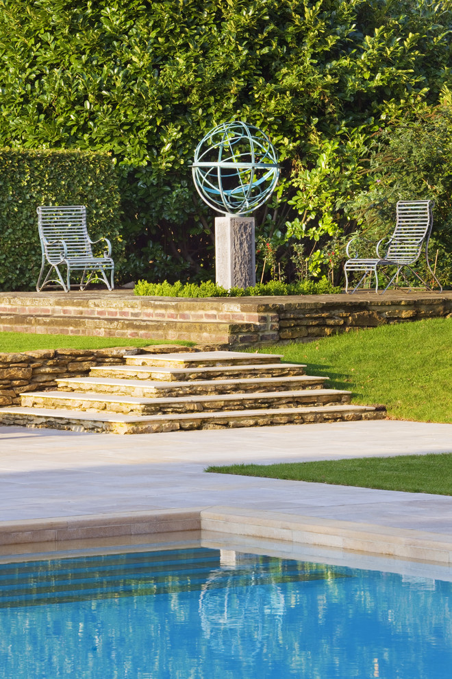Photo of a contemporary landscaping in Oxfordshire.