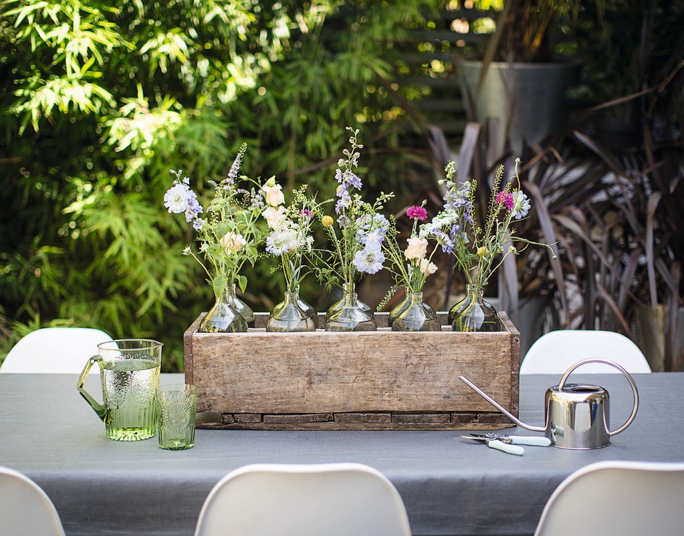 Design ideas for an eclectic landscaping in London.