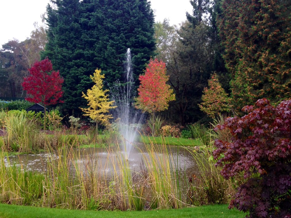 This is an example of a traditional garden for autumn in Buckinghamshire.
