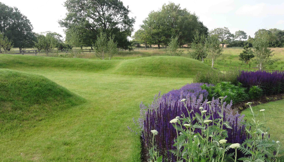 Inspiration for a contemporary garden in Cheshire.