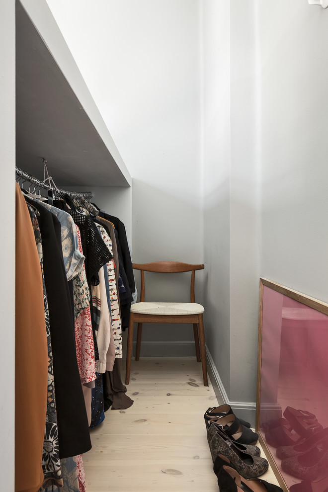 Design ideas for a contemporary wardrobe in Stockholm.