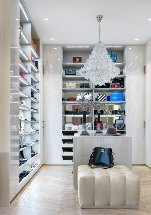 LA Closet Design The best way to complement a stunning handbag