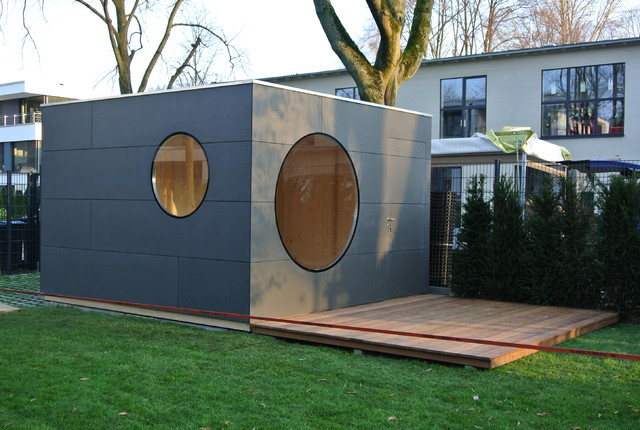 Gartenkubus mit Terrasse und Holzablagemöglichkeit - Modern - Gartenhaus -  München - von Garten Kubus | Houzz