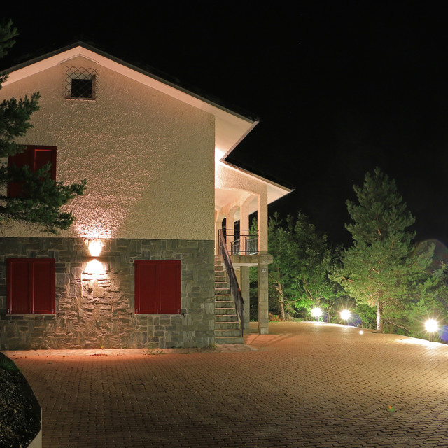 Casa di campagna nell'Alto Monferrato - Country - Giardino - Milano - di  AreaNova officina di architettura | Houzz