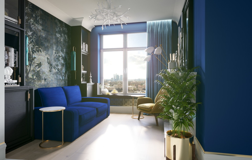 モスクワにある高級な小さなトランジショナルスタイルのおしゃれなLDK (ライブラリー、青い壁、ラミネートの床、横長型暖炉、石材の暖炉まわり、ベージュの床、シアーカーテン) の写真
