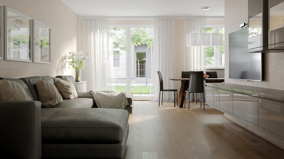 Idee per un soggiorno contemporaneo di medie dimensioni e aperto con angolo bar, pareti beige, pavimento in legno massello medio, TV a parete e pavimento beige