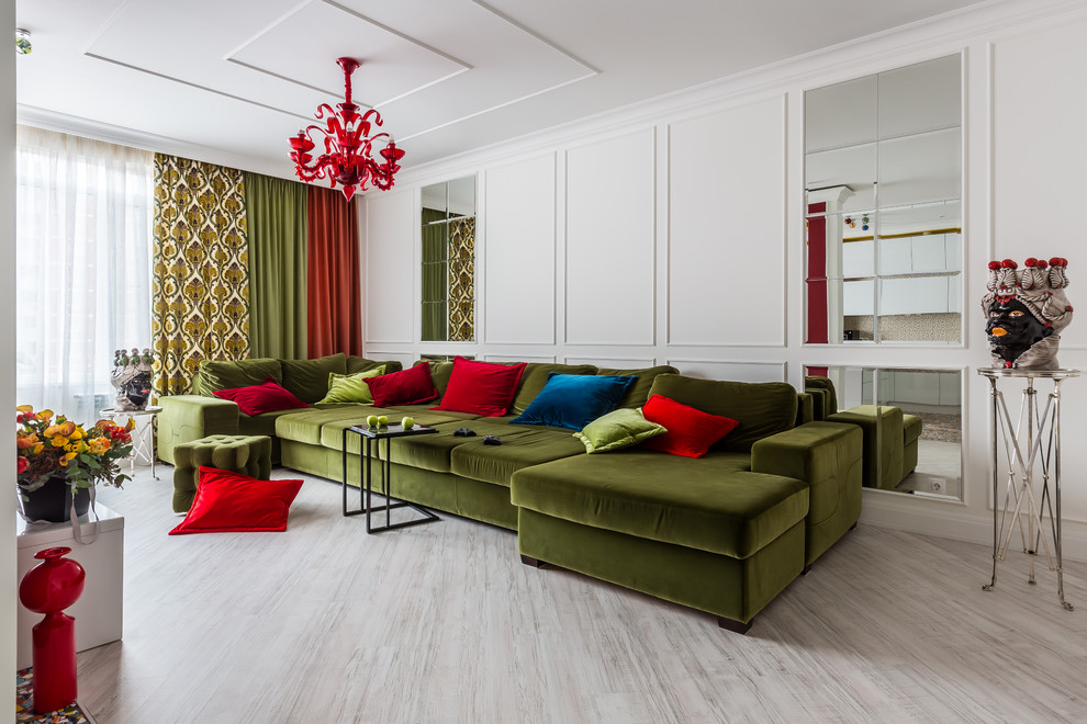 Immagine di un soggiorno contemporaneo con pareti bianche e pavimento beige