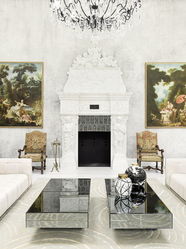 Стильный дизайн: парадная гостиная комната в классическом стиле с серыми стенами и стандартным камином - последний тренд