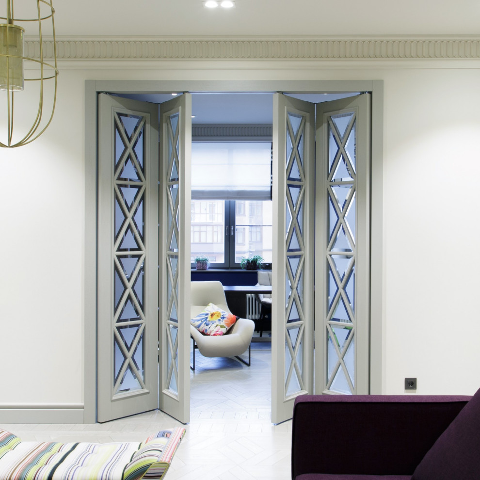 Свежая идея для дизайна: большая гостиная комната в стиле неоклассика (современная классика) - отличное фото интерьера