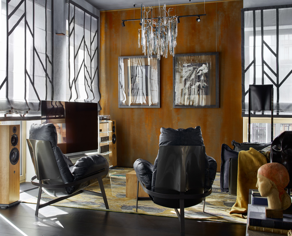 Réalisation d'un salon design avec un mur orange et un téléviseur indépendant.