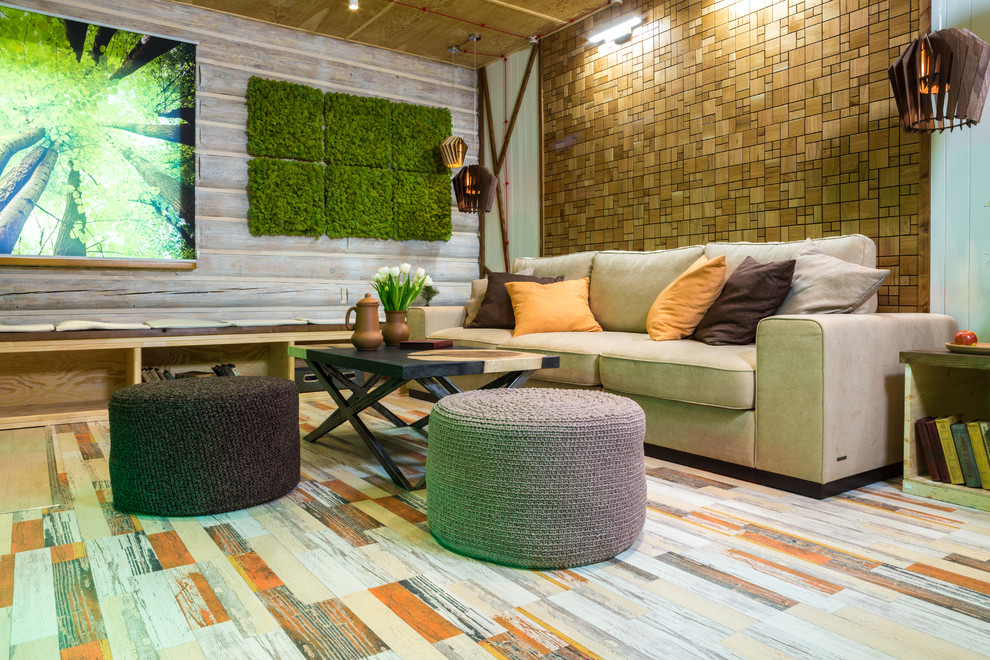 Foto di un soggiorno bohémian con pavimento in sughero, pareti bianche e pavimento multicolore