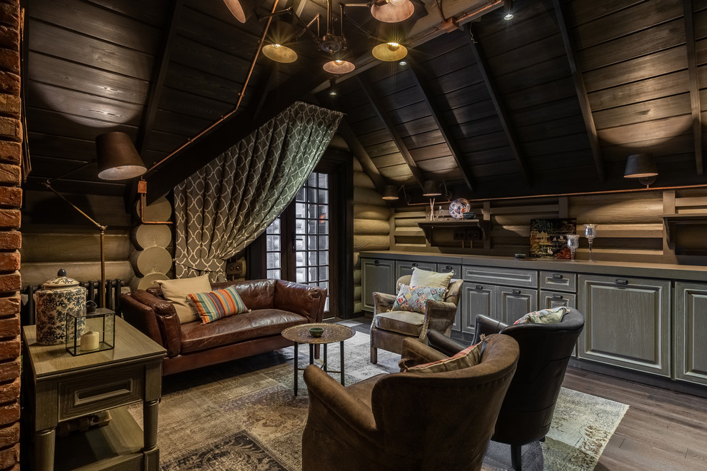 Свежая идея для дизайна: гостиная комната среднего размера в стиле кантри с коричневыми стенами и серым полом - отличное фото интерьера