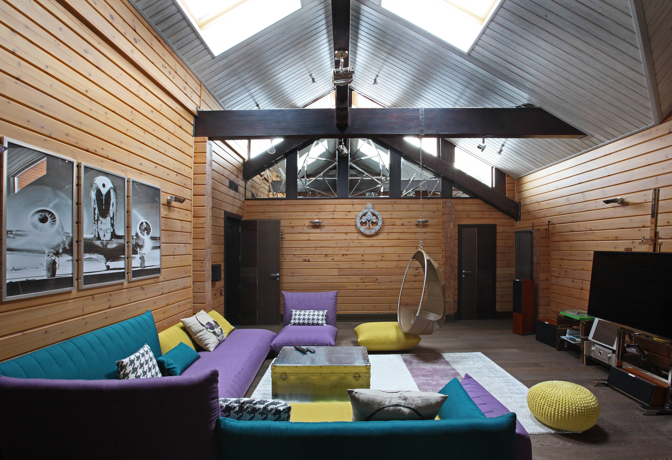 Как стильно оформить внутренний интерьер деревянного дома