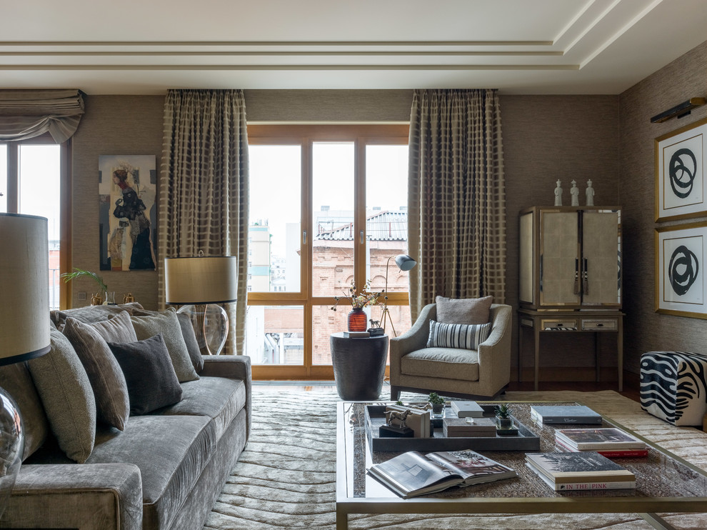 Esempio di un soggiorno tradizionale aperto con sala formale, pareti beige, moquette e pavimento beige