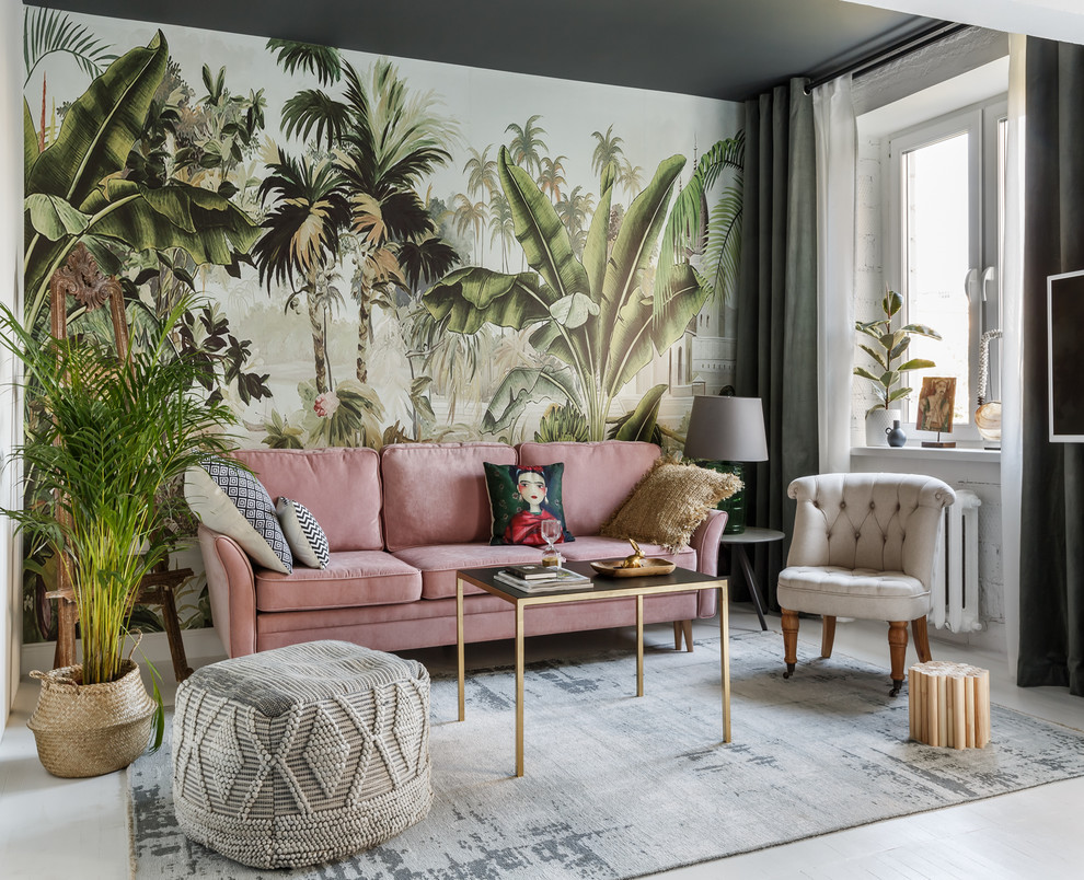 Immagine di un soggiorno eclettico con sala formale, pareti multicolore, nessun camino, nessuna TV e pavimento bianco