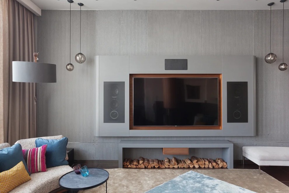 Idee per un soggiorno minimal con pareti grigie, parete attrezzata, parquet scuro e pavimento marrone