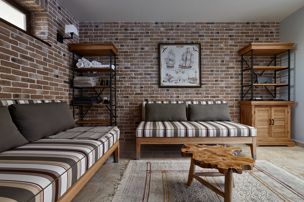 Immagine di un soggiorno rustico con pavimento beige e pareti marroni