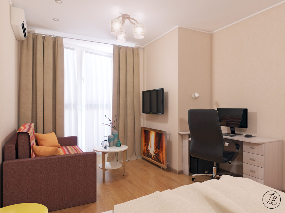 Foto di un soggiorno design di medie dimensioni e chiuso con pareti beige, pavimento in laminato, nessun camino, TV a parete e pavimento arancione