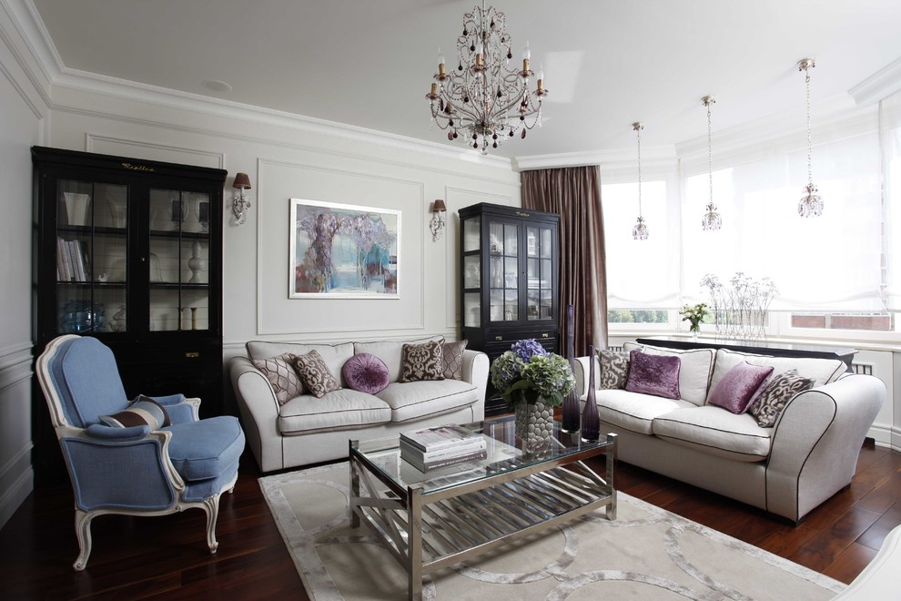 Foto di un grande soggiorno chic con pavimento marrone, sala formale, pareti bianche e parquet scuro