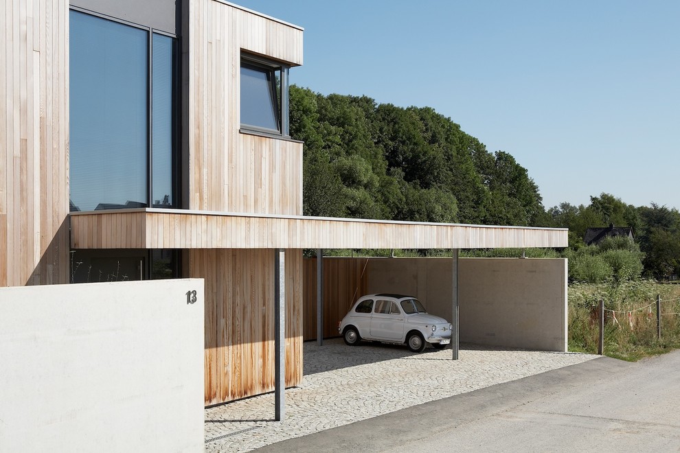 Inspiration for a modern house exterior in Dortmund.
