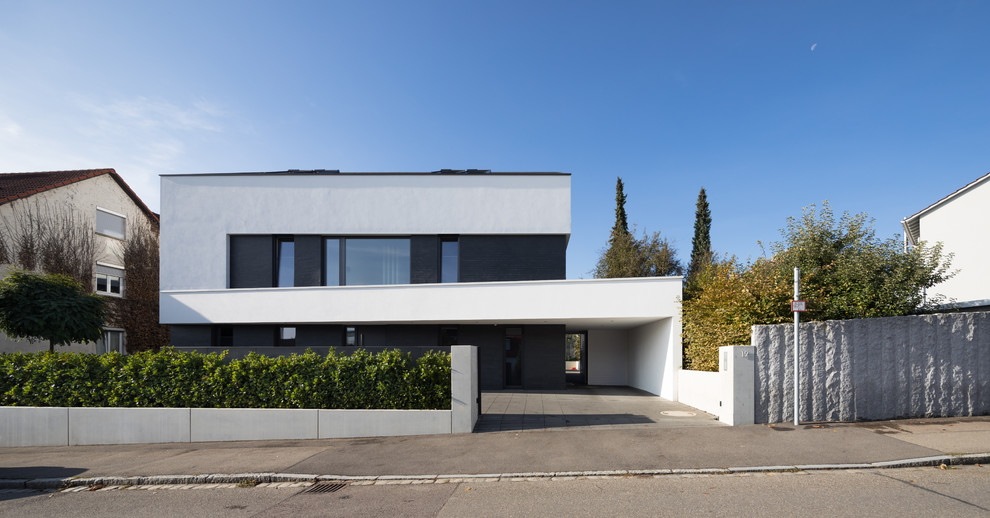 HAUS M / urban black & white / Wohnhaus in Ulm Söflingen - Contemporary ...