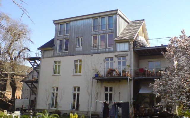 Trendy exterior home photo in Dortmund