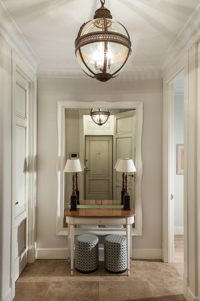 Источник вдохновения для домашнего уюта: коридор: освещение в классическом стиле