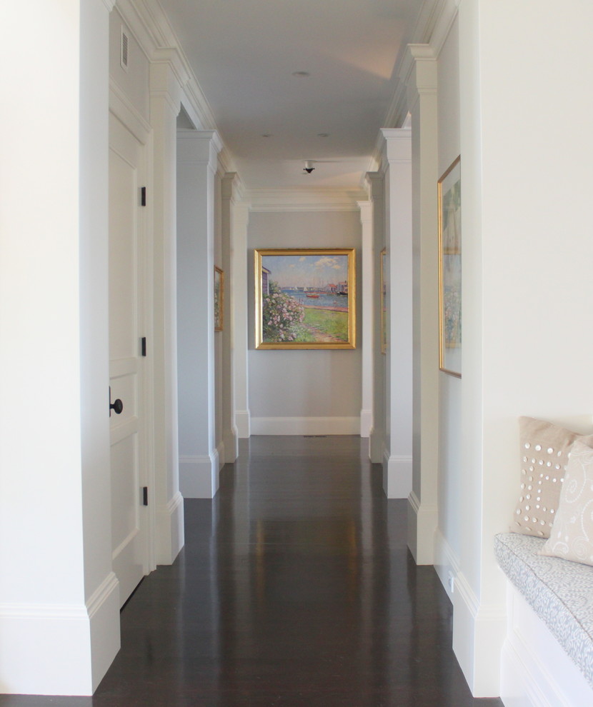 Источник вдохновения для домашнего уюта: коридор в морском стиле