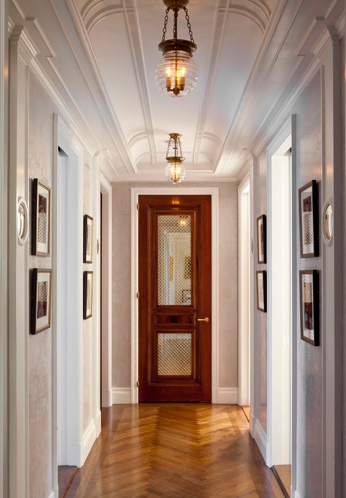 Hallway - traditional hallway idea in New York
