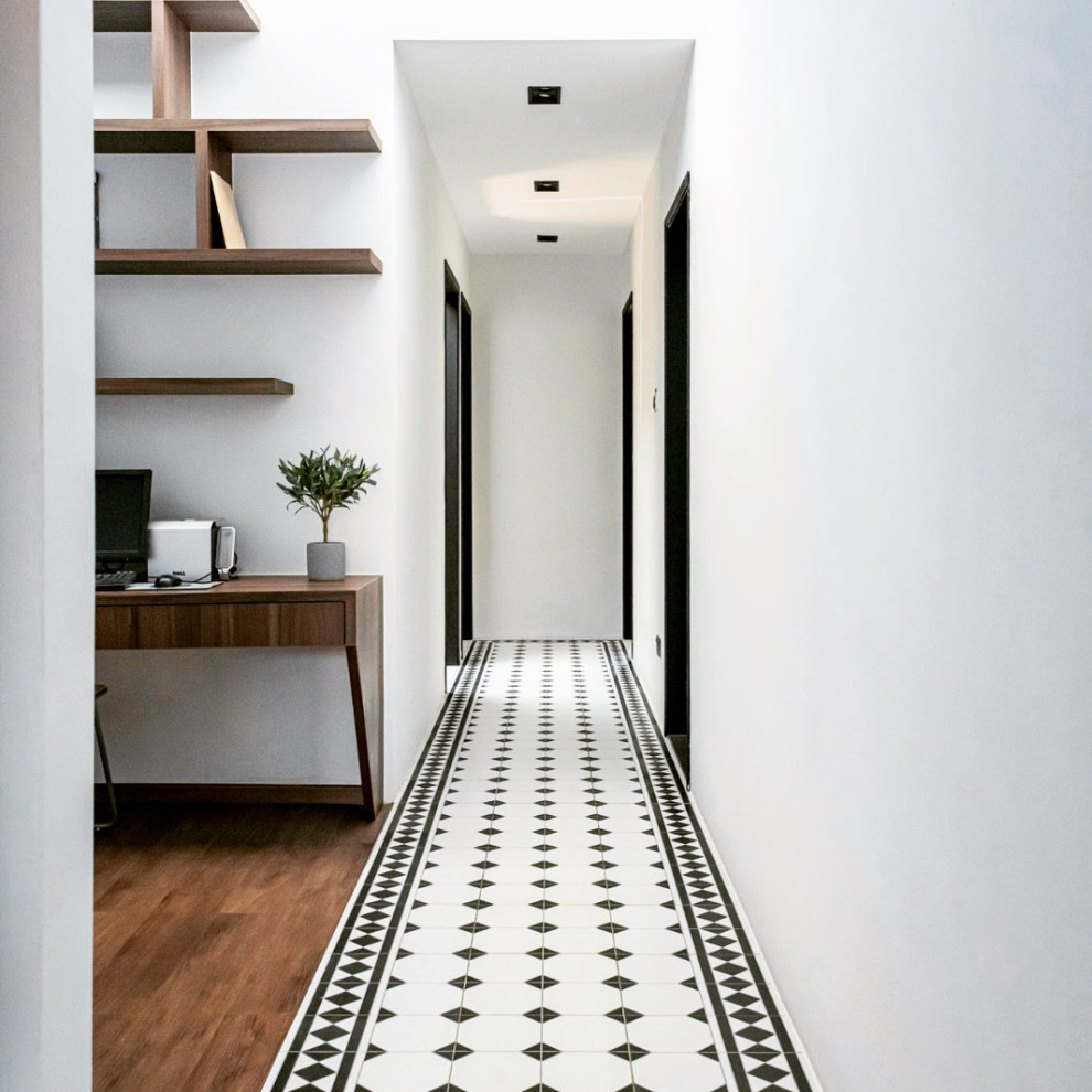Example of a transitional hallway design in Singapore