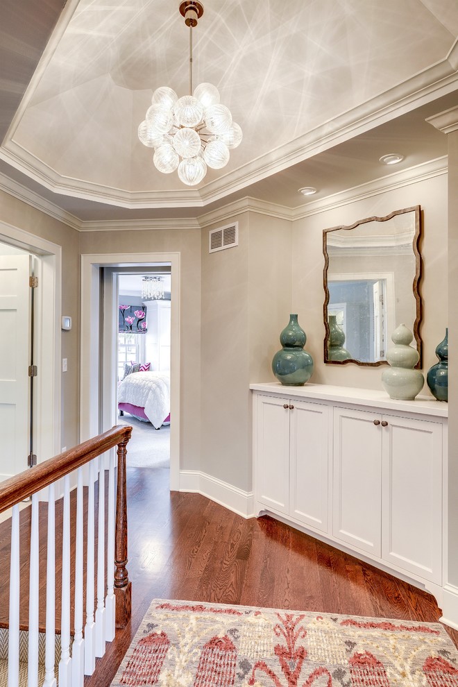 Example of a transitional hallway design in Minneapolis